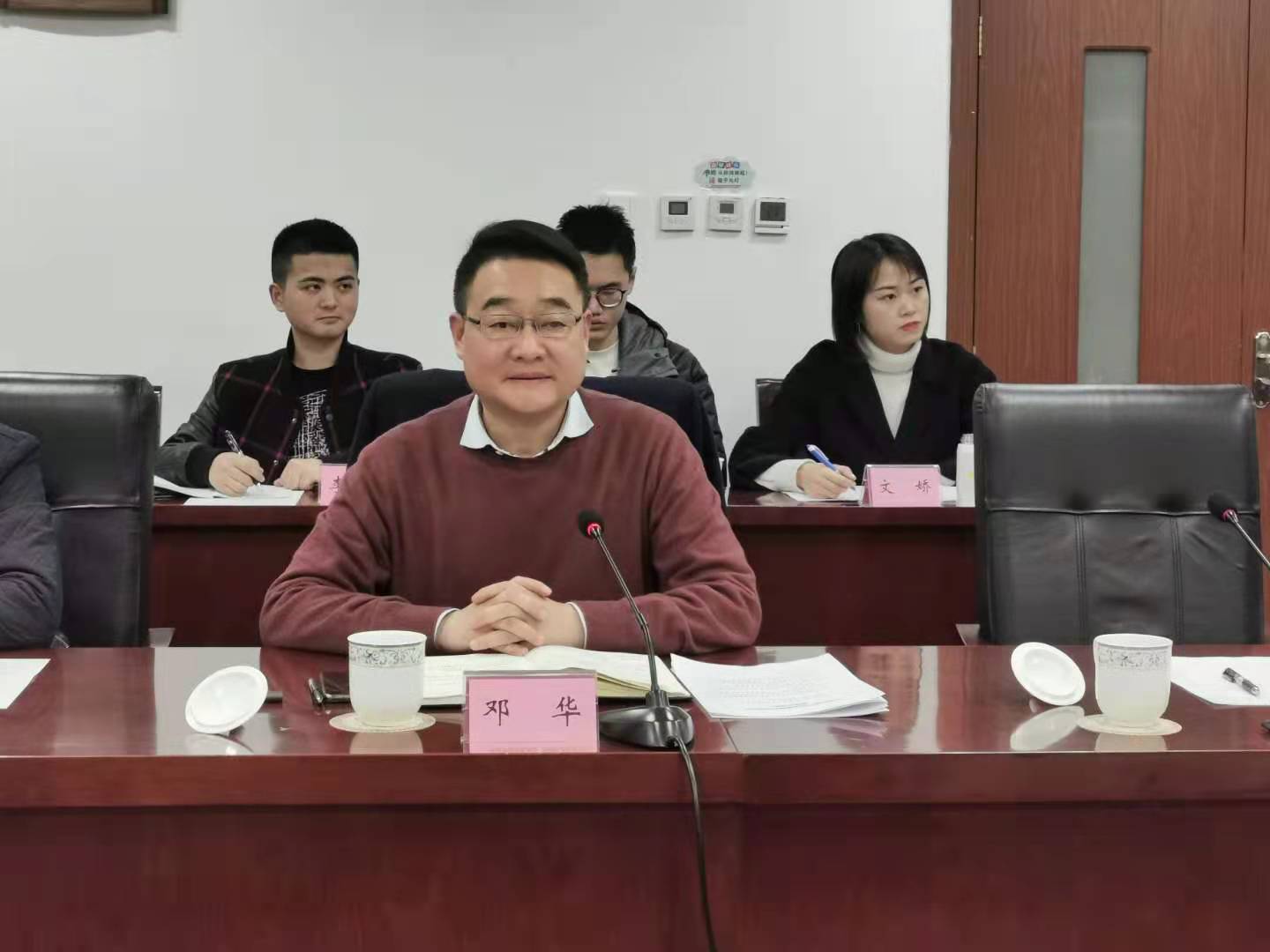 “省、市、縣三級聯(lián)動(dòng)，多方齊力推動(dòng)達(dá)州苧麻產(chǎn)業(yè)發(fā)展”。
